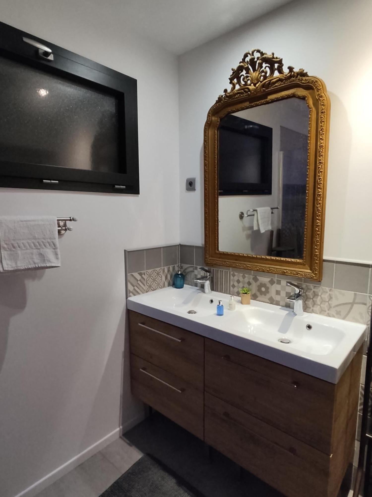 Le loft de christophe Montferrand-le-Château Zimmer foto